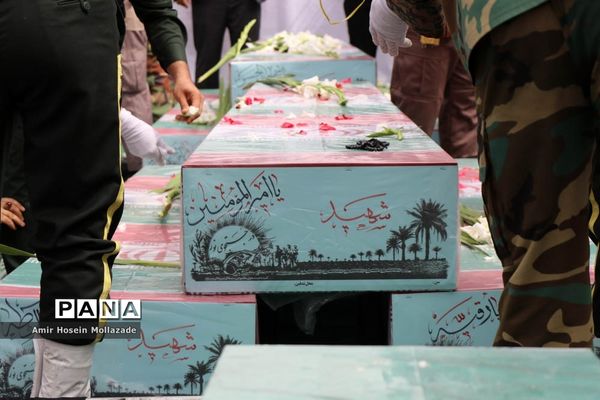 استقبال مردم ارومیه از 24 شهید تازه تفحص شده