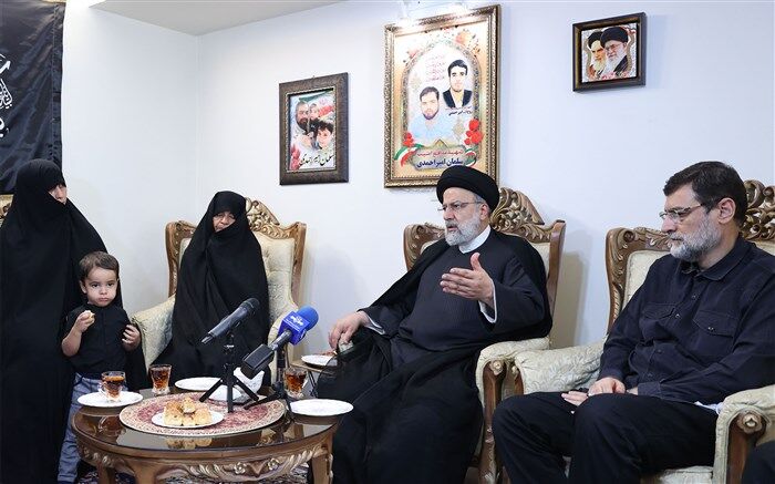 امروز کشور به برکت خون شهدا بیش از هر زمان دیگری امنیت دارد