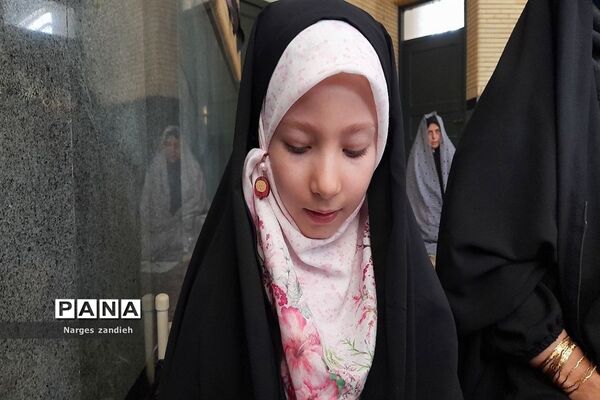 حال و هوای مصلی نماز جمعه شهرستان ملارد در آخرین نمار جمعه ماه صفر