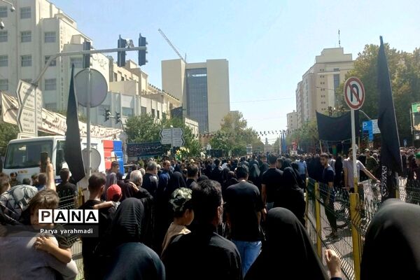 حال و هوای کوچه‌ها و خیابان‌های اطراف حرم‌امام‌رضا‌(ع)