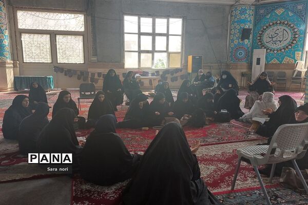 حضور مدیر آموزش و پرورش شهرستان قدس در نماز جمعه