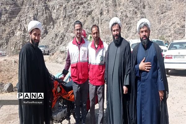 پیاده‌روی مردم عزادار کوهسرخ  تا امامزاده سید مرتضی (ع)