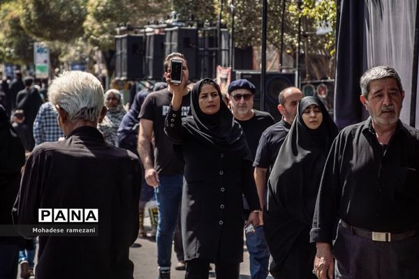 عزاداری زائران و مجاوران رضوی