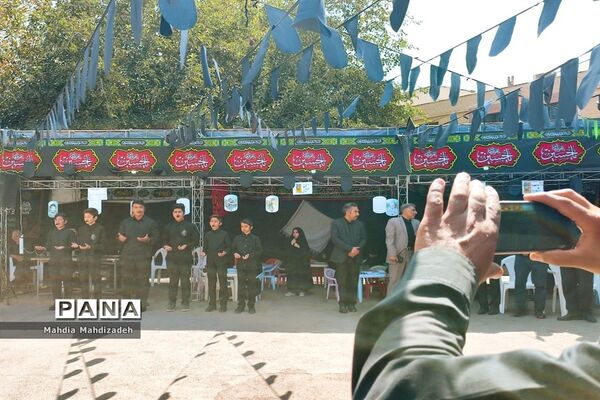 برپایی موکب خدمت‌رسانی شورای هماهنگی مدارس و مراکز غیردولتی مشهد الرضا در دهه آخر صفر