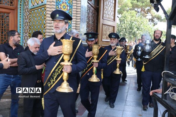 دسته عزاداری خادمان حرم خواهر در سوگ شهادت برادر