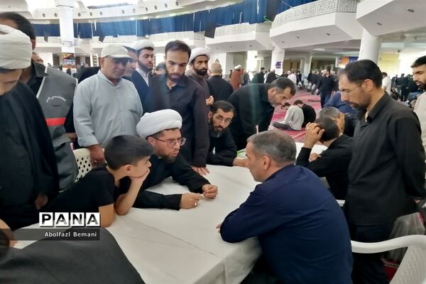 میز خدمت آموزش و پرورش قم در نماز جمعه