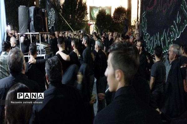 حال و هوای حرم مطهر رضوی در شب شهادت علی بن موسی الرضا (ع)