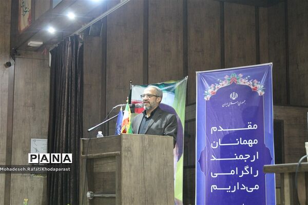 برگزاری همایش مدیران مدارس سراسر کشور در سالن جلسات شهید چمران آموزش و پرورش ناحیه ۵ مشهد مقدس