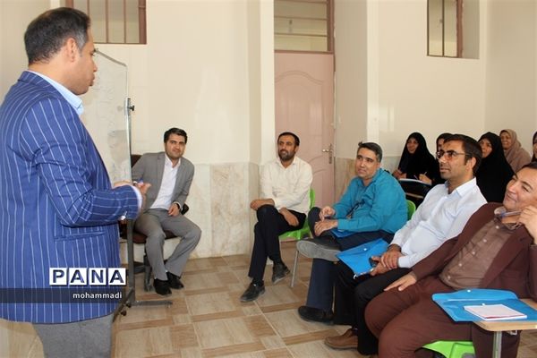 آموزش و ارتقاءتوانمندی‌های منابع انسانی معاونت پرورشی و فرهنگی