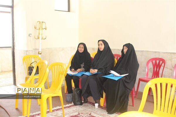 آموزش و ارتقاءتوانمندی‌های منابع انسانی معاونت پرورشی و فرهنگی