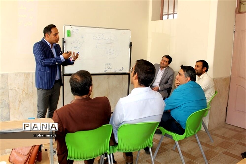 آموزش و ارتقاءتوانمندی‌های منابع انسانی معاونت پرورشی و فرهنگی