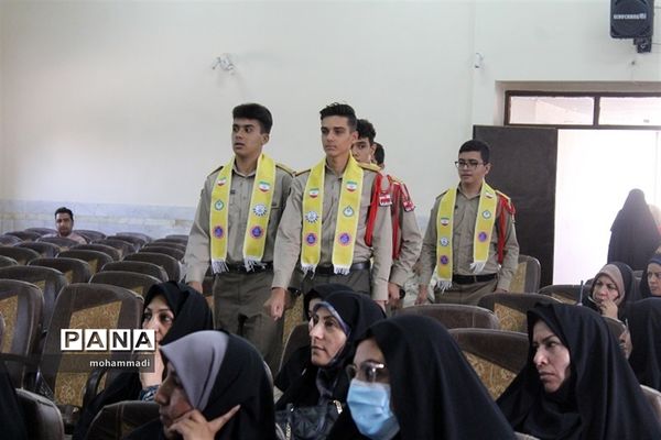 آموزش و ارتقاءتوانمندی‌های منابع انسانی معاونت پرورشی و فرهنگی