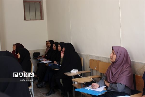 آموزش و ارتقاءتوانمندی‌های منابع انسانی معاونت پرورشی و فرهنگی