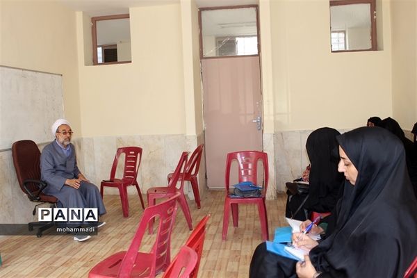 آموزش و ارتقاءتوانمندی‌های منابع انسانی معاونت پرورشی و فرهنگی