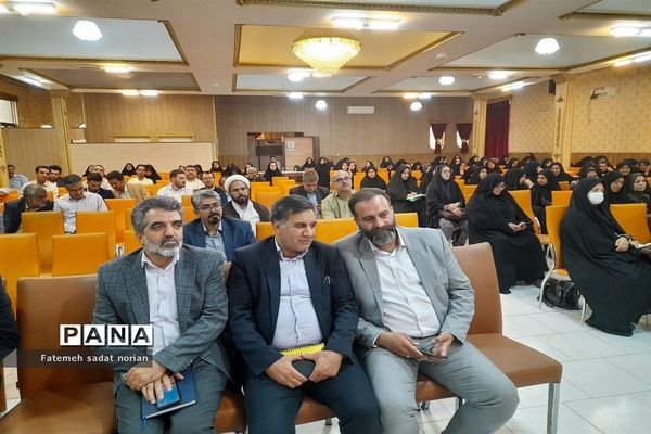 جلسه مدیران مدارس آموزش و پرورش منطقه تبادکان با محوریت پروژه مهر و بازگشایی مدارس
