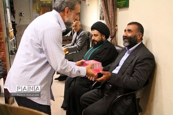 مراسم تجلیل از بانیان برنامه‌های فرهنگی رودهن