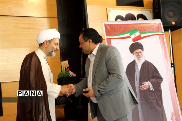 نشست علمی، تخصصی مدیران مدارس شهرستان گلبهار