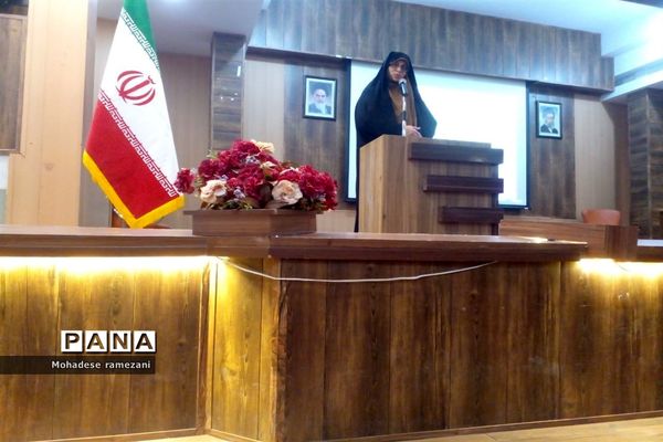 برگزاری جلسه معارفه مدیران و کادر جدید اجرایی  با اولیا