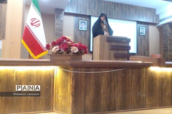 برگزاری جلسه معارفه مدیران و کادر جدید اجرایی  با اولیا