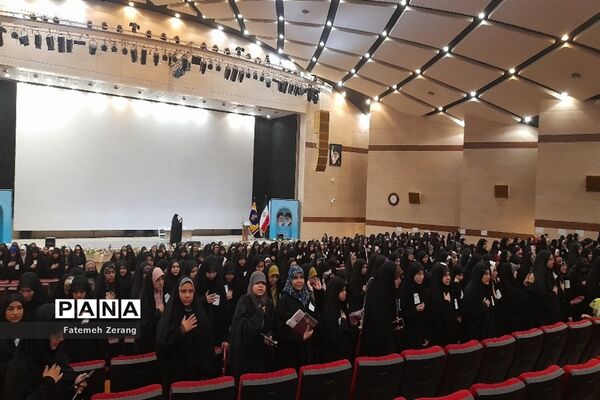 همایش فرماندهان واحدهای پوینده و پیشگام مسئولان واحد‌های بسیج دانش‌آموزی