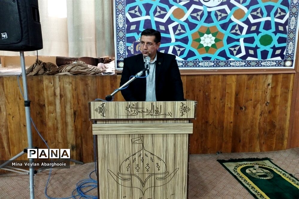 نماز جمعه شهرستان پیشوا همزمان با هفته دفاع‌مقدس و آغاز سال تحصیلی