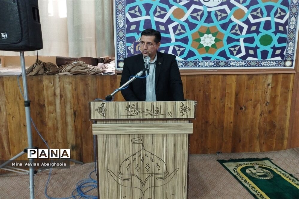 نماز جمعه شهرستان پیشوا همزمان با هفته دفاع‌مقدس و آغاز سال تحصیلی