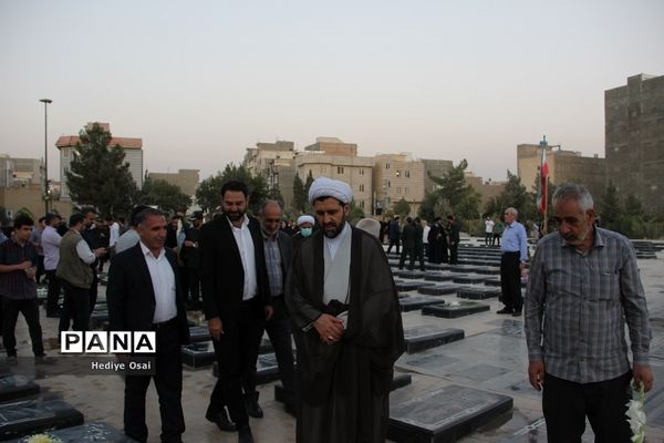 گردهمایی «با این ستاره‌ها» در شهرستان‌ اسلامشهر