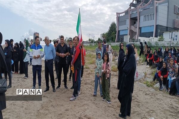 همایش بزرگ پیاده‌روی خانوادگی به‌مناسبت گرامیداشت هفته دفاع مقدس