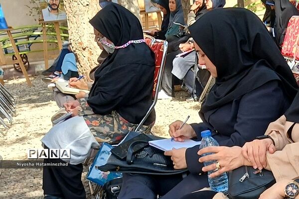 نشست تخصصی همراهان فصل صعود در بهارستان‌دو