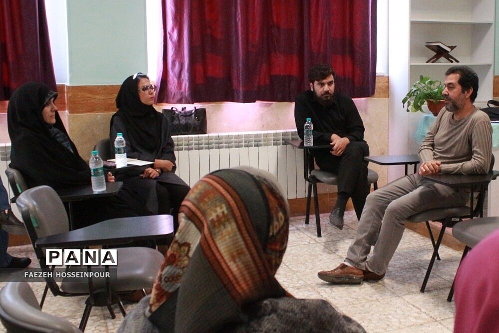 برگزاری کلاس فلسفه و منطق در نشست تخصصی همراهان فصل صعود بهارستان‌2