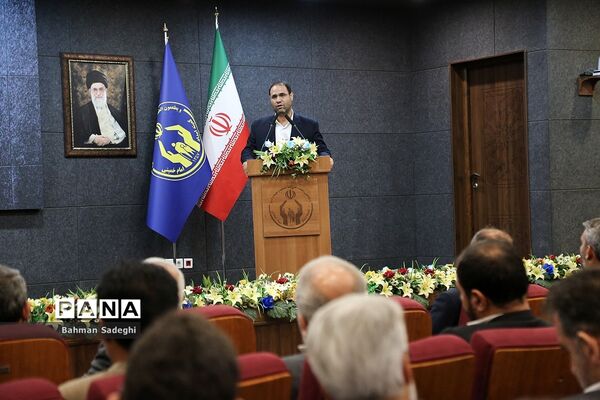 همایش  تجلیل از فعالان طرح مدارس همدل