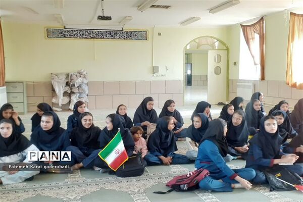 استقبال دانش‌آموزان از بازگشایی مدارس در قادرآباد