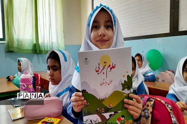 برگزاری جشن شکوفه‌های مدارس ملارد
