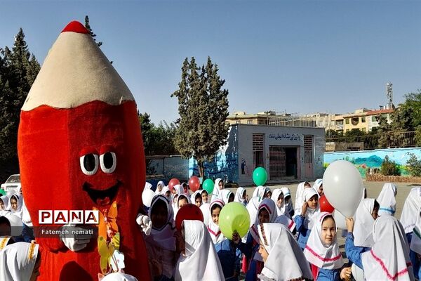 برگزاری جشن شکوفه‌های مدارس ملارد