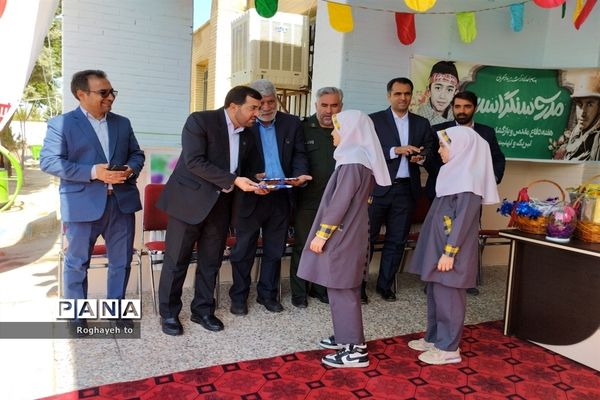 جشن شکوفه‌ها در مدارس صفادشت