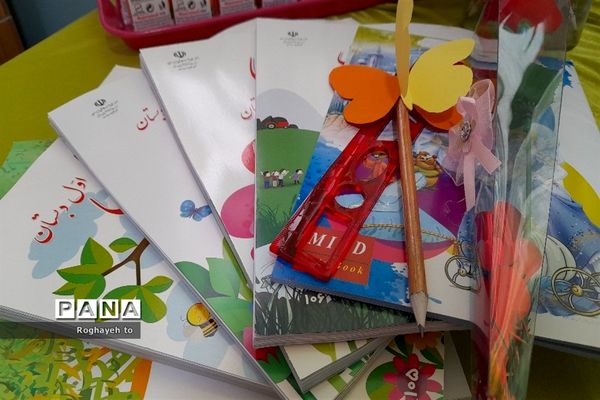 جشن شکوفه‌ها در مدارس صفادشت