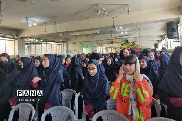 مراسم استقبال از دانش‌آموزان پایه هفتم مدرسه گراشی ناحیه ۳ شیراز
