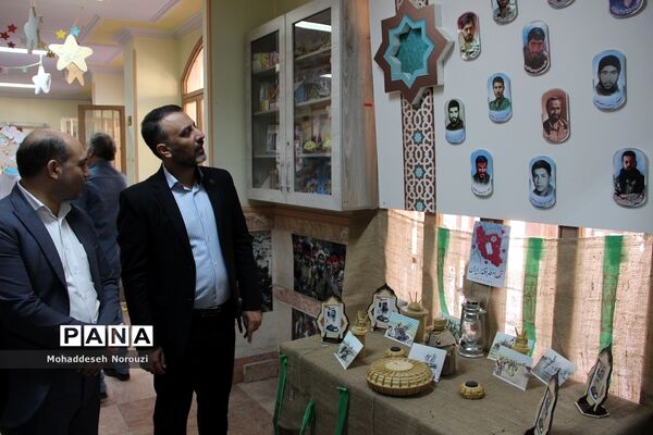 جشن شکوفه‌‌ها در دبستان آیت‌الله خامنه‌ای اسلامشهر