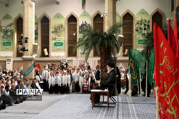 دیدار پیشکسوتان دفاع مقدس با رهبر انقلاب