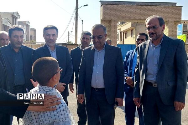 آیین استانی جشن روز شکوفه‌ها در دبستان پسرانه فسایی نژاد ناحیه ۳ شیراز