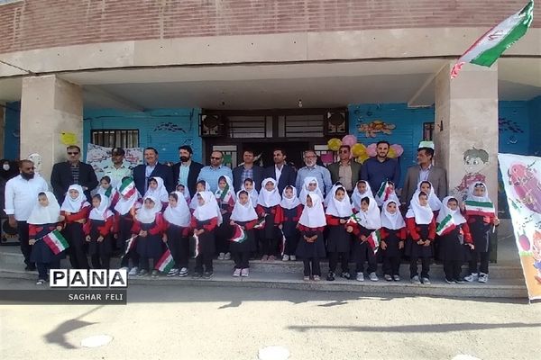 برگزاری جشن شکوفه‌ها در دبستان صحیفه نور فشافویه