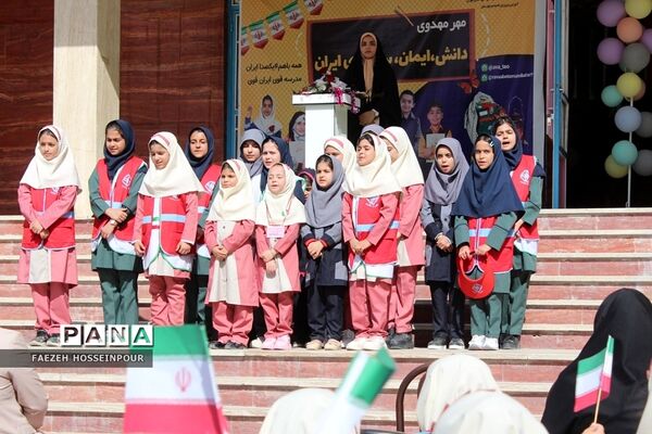 آیین جشن شکوفه‌ها در مدارس بهارستان‌2