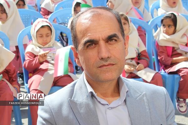 آیین جشن شکوفه‌ها در مدارس بهارستان‌2