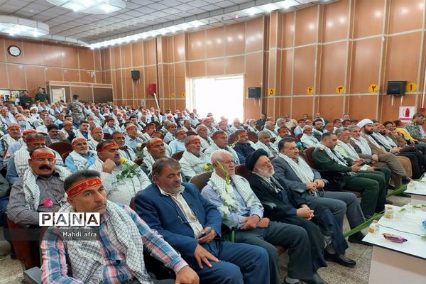 مراسم تجلیل از رزمندگان و خانواده شهدای دفاع مقدس شهرستان بهبهان