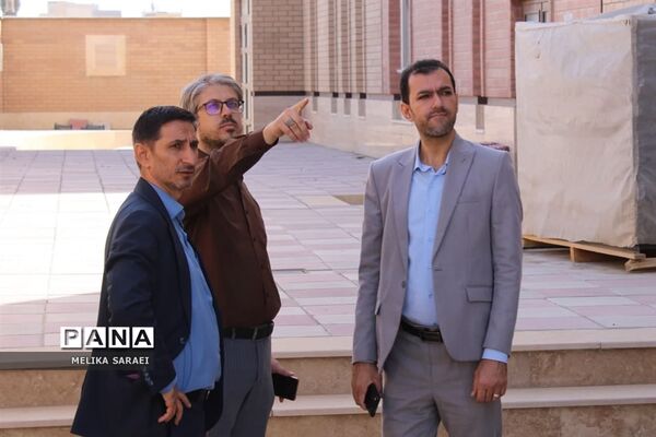 تجهیز هنرستان‌های ناحیه یک بهارستان