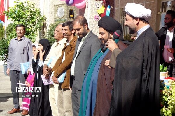 جشن شکوفه‌ها در مدارس رودهن