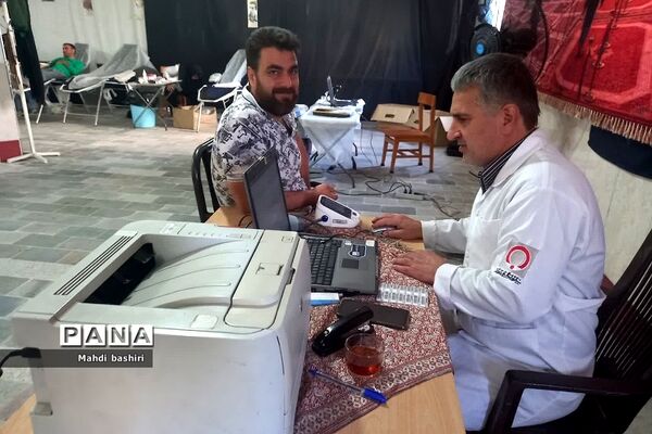 برپایی ایستگاه انتقال خون به‌مناسبت هفته دفاع مقدس در رودهن