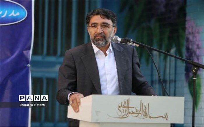 شنبه یکم مهر، مدارس باز هستند؛ غیبت نکنید