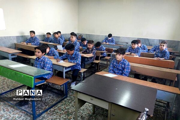 برگزاری جشن جوانه‌ها در دبیرستان شیخ فضل‌الله نوری منطقه ۱۳