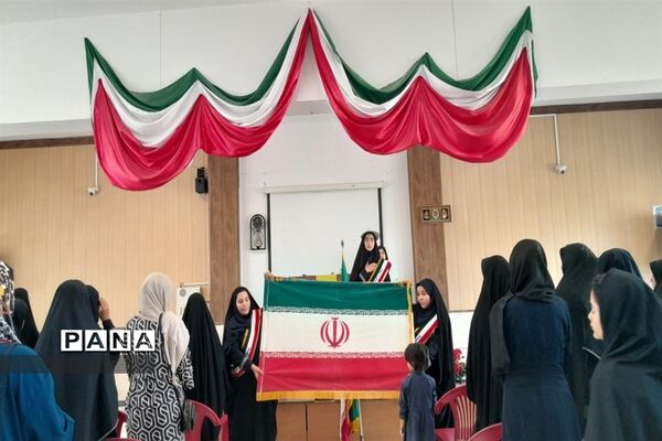 جشن شکوفه‌ها در اداره آموزش و پرورش ناحیه ۵